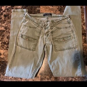 Levis too superlow 524 olive jeans